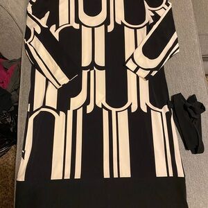 New York & Company Black and White Geometric Dress size M
